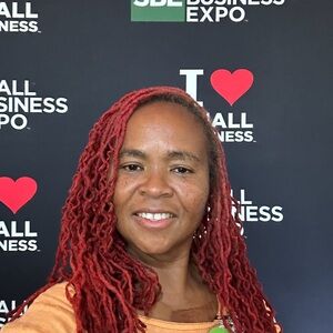 Meet your Posher, Sophia